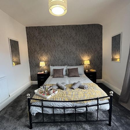 Modernised Central Wigan Townhouse Sleeps Up To 6 Esterno foto