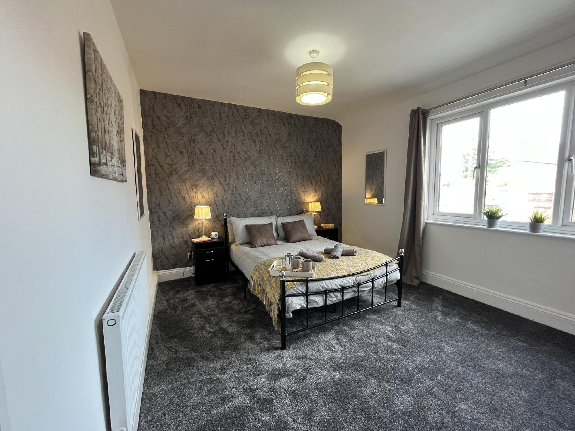Modernised Central Wigan Townhouse Sleeps Up To 6 Esterno foto